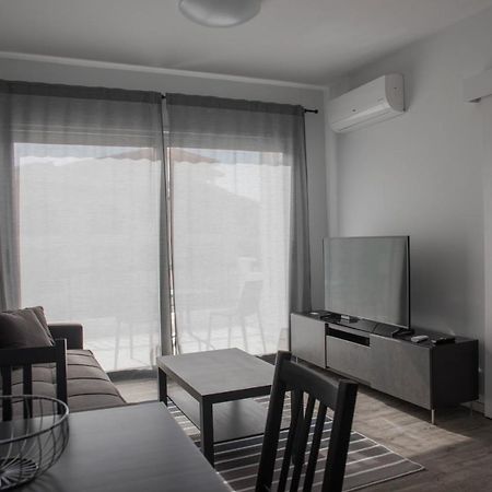 One Bedroom Apartment In Paphos In Good Location 외부 사진